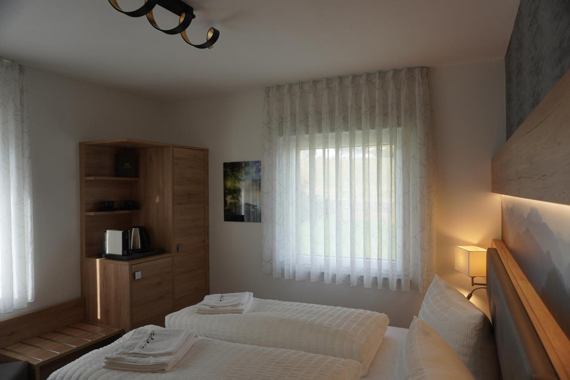 Hotel Talblick Dobel Rum bild
